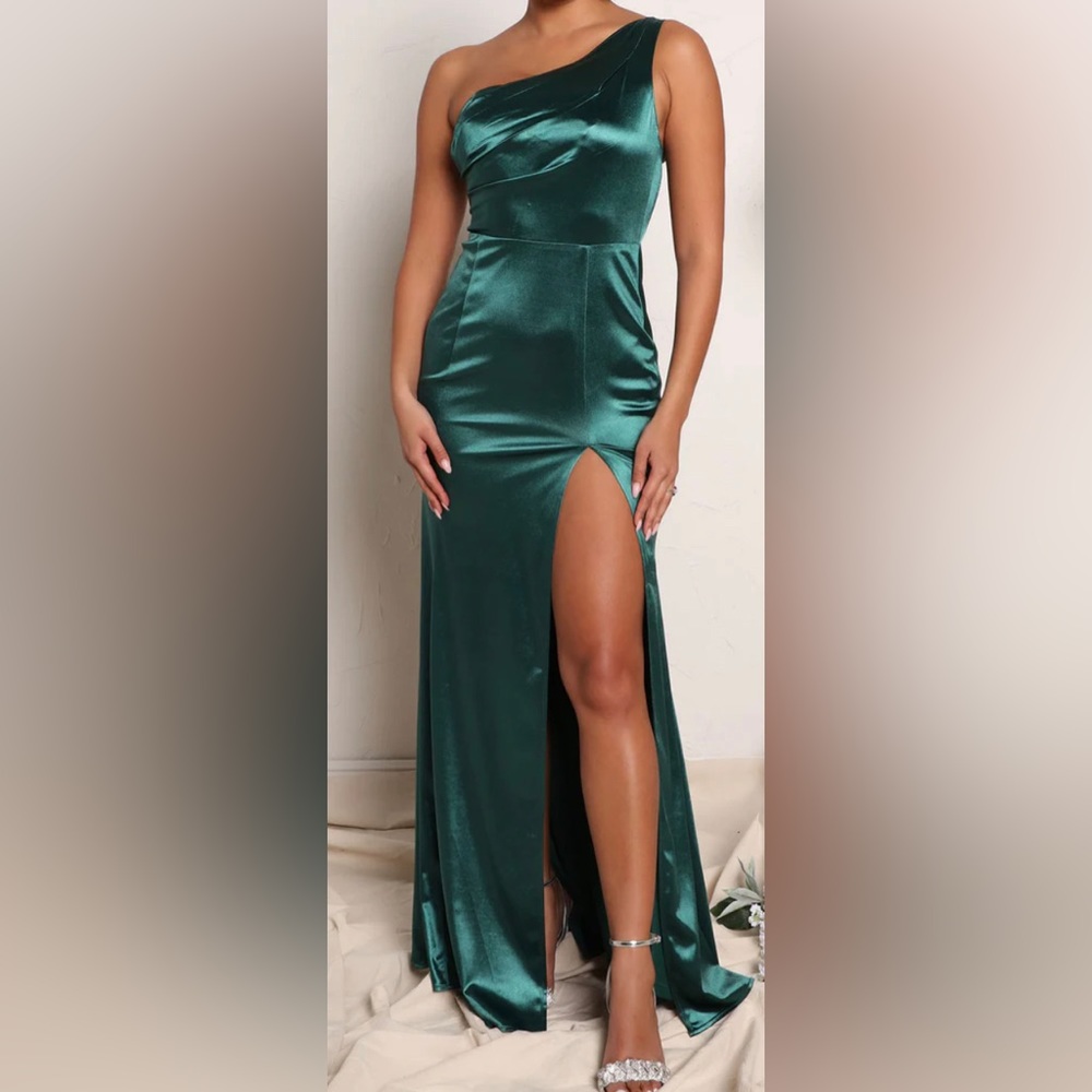 Good To Me Satin Maxi Dress - Emerald
